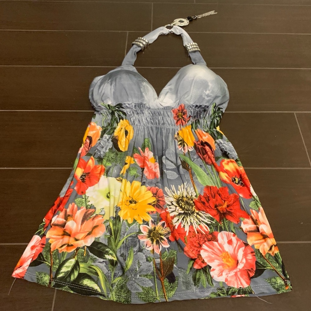 🇮🇹Italian NWOT Floral Gray Halter Top Size 2